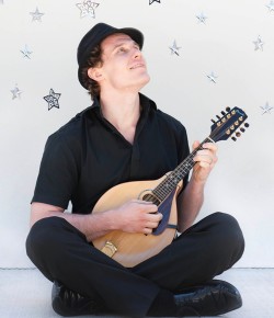 Solos: The Sound of Light